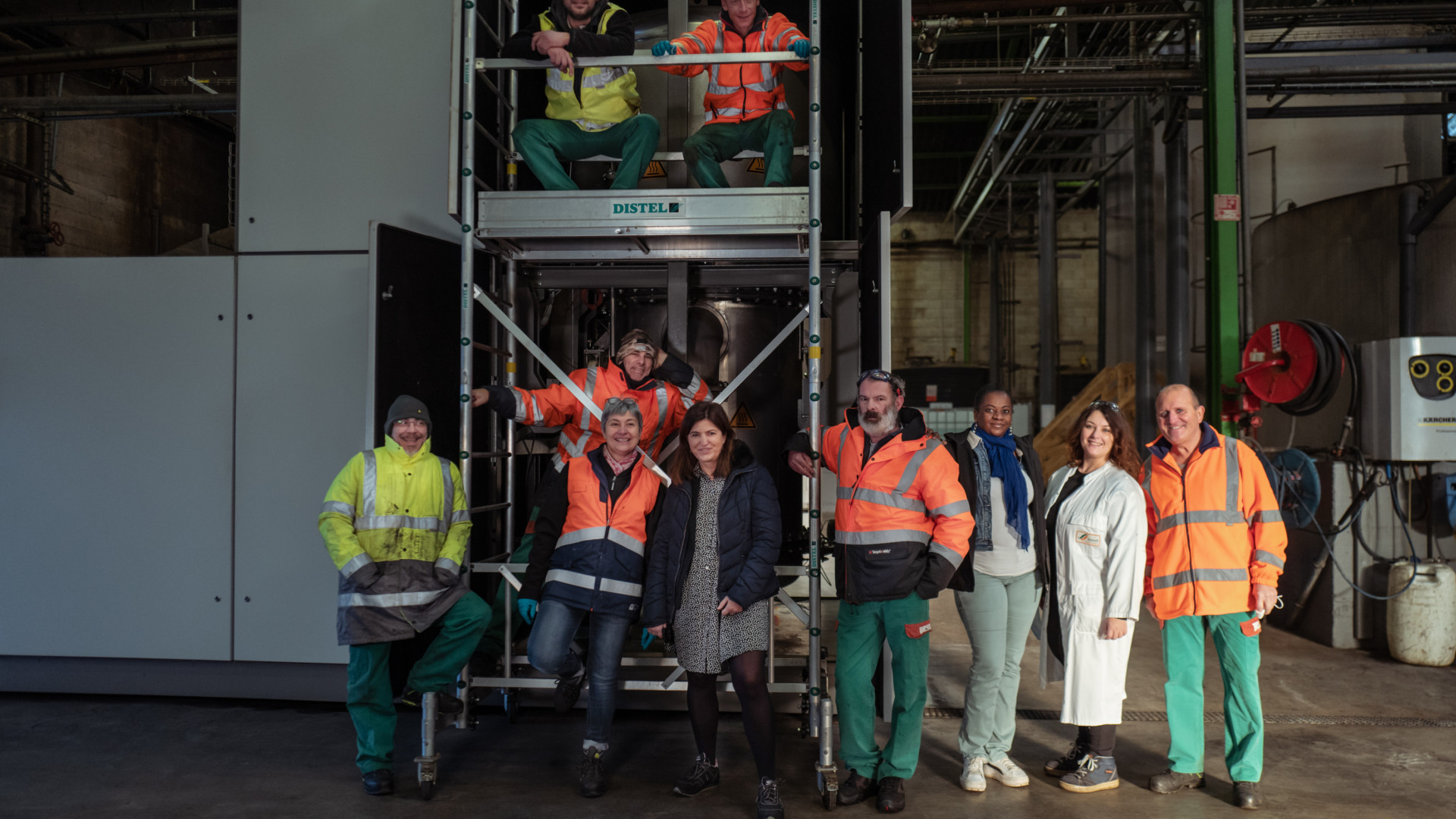 Photo d’équipe sur le site de Sotrefi à Montbéliard © Séché Environnement, photo, Nom du photographe