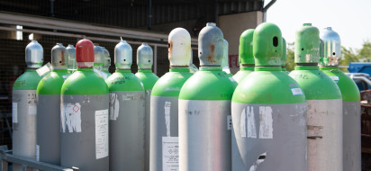 Vidange et recyclage des bouteilles de gaz usagées. Trédi Saint-Vulbas (01). © Séché Environnement. Photo : Olivier Guerrin.