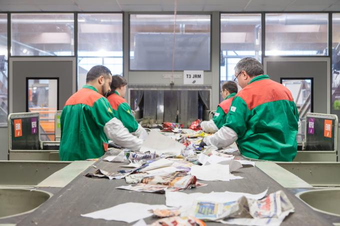 Sorting center operators © Séché Environnement