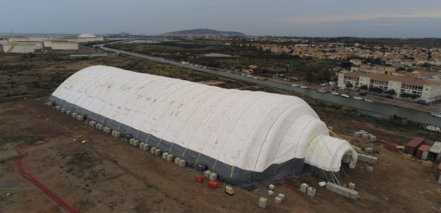 Inflatable containment tent at the former Frontignan refinery cleanup site. @Seche Environnement